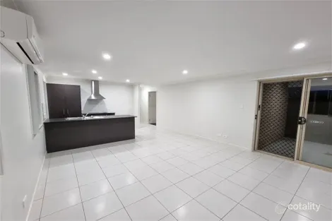 Property photo of 20 Mieka Crescent Pimpama QLD 4209