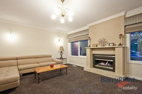 Property photo of 48-50 Quarry Hills Drive Berwick VIC 3806