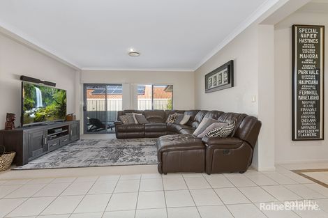 Property photo of 15 Mylestom Circle Pottsville NSW 2489
