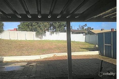 Property photo of 32 Hayden Way Langford WA 6147