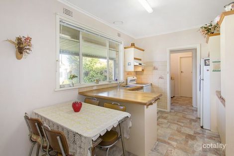 Property photo of 8 Juniper Avenue Glen Waverley VIC 3150