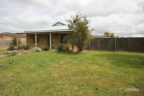 Property photo of 22 Greenfields Drive Moriac VIC 3240