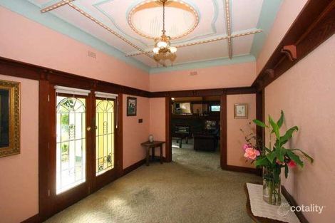 Property photo of 26 Oakhill Avenue Reservoir VIC 3073