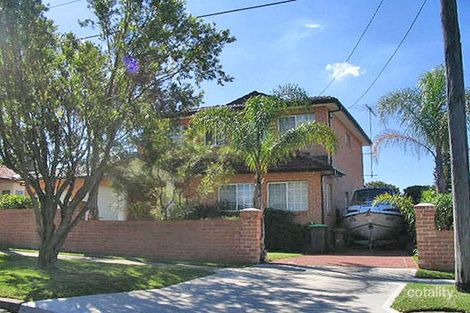 40 Russell St, Greenacre, NSW 2190