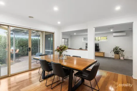 Property photo of 38 Parkedge Circuit Rosebud VIC 3939