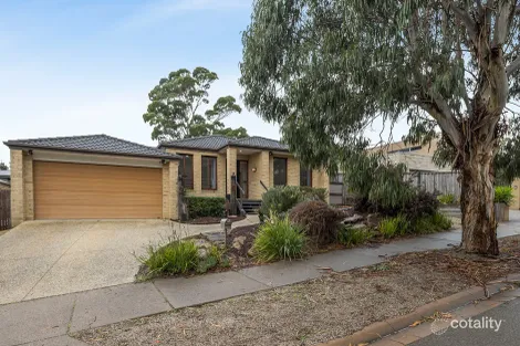 38 Parkedge Cct, Rosebud, VIC 3939