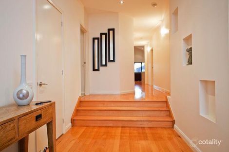 Property photo of 12 Alpaca Court Kangaroo Flat VIC 3555