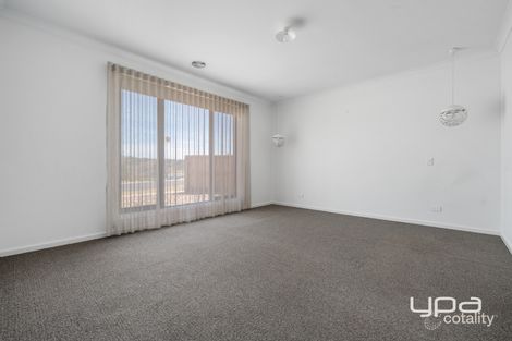 Property photo of 24 Durward Avenue Maddingley VIC 3340