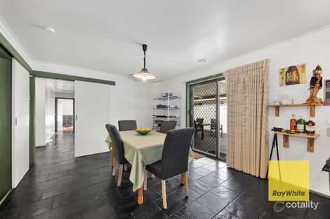 Property photo of 13 Davidson Court Altona Meadows VIC 3028