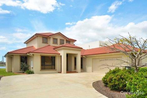 Property photo of 98 Sir Bruce Small Boulevard Benowa QLD 4217