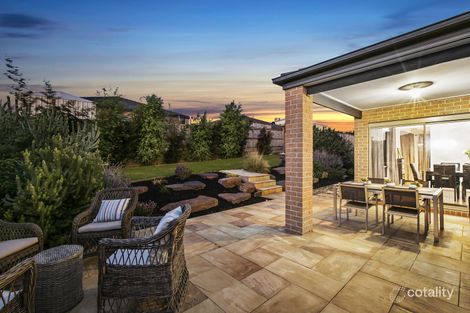 Property photo of 8 Willard Court Berwick VIC 3806