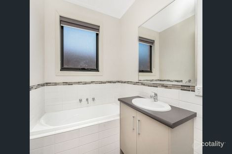 Property photo of 2/129 Carrum Woods Drive Carrum Downs VIC 3201