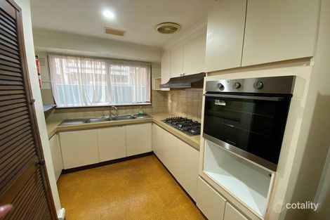 Property photo of 2 Freeman Crescent Mill Park VIC 3082