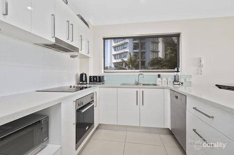 Property photo of 8/27 Labrador Street Labrador QLD 4215