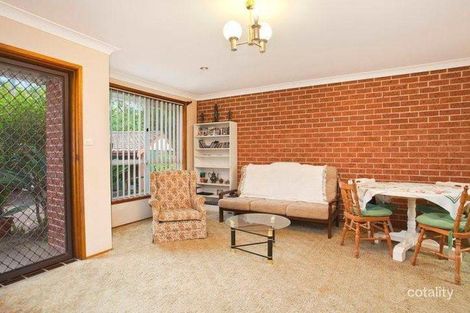 Property photo of 5/7 Pecan Close Wyoming NSW 2250