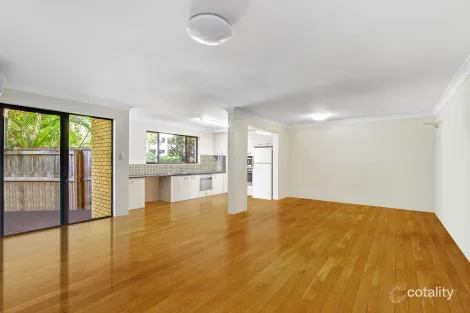 Property photo of 2/5 Grosvenor Road Indooroopilly QLD 4068