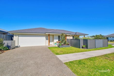 2a Purves St, Thrumster, NSW 2444