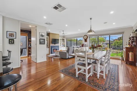 Property photo of 3 Goodenia Place Inverloch VIC 3996