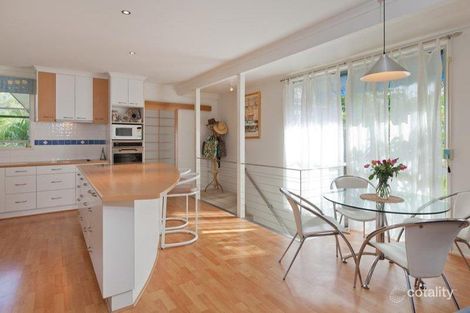 Property photo of 145 Kenmore Road Kenmore QLD 4069