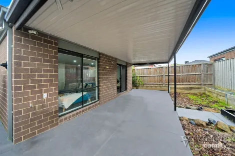 Property photo of 4 Nebula Crescent Mickleham VIC 3064
