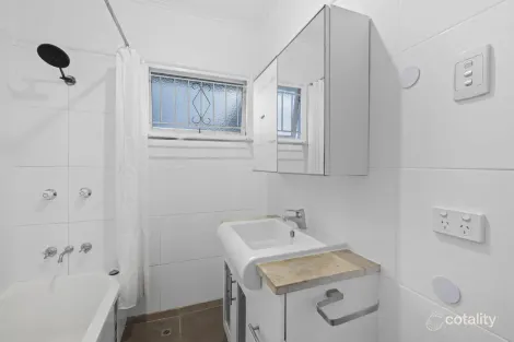 Property photo of 68 Arrol Street Camp Hill QLD 4152