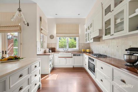 Property photo of 5 Lunan Avenue Drumcondra VIC 3215