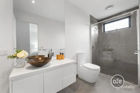 Property photo of 4/87 Thames Street Box Hill VIC 3128