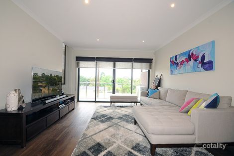 Property photo of 4 Parkland Place Notting Hill VIC 3168