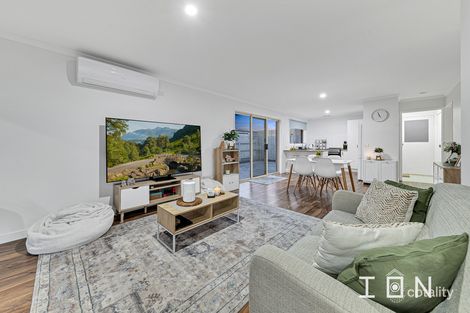 Property photo of 53 Fairhaven Boulevard Cranbourne West VIC 3977