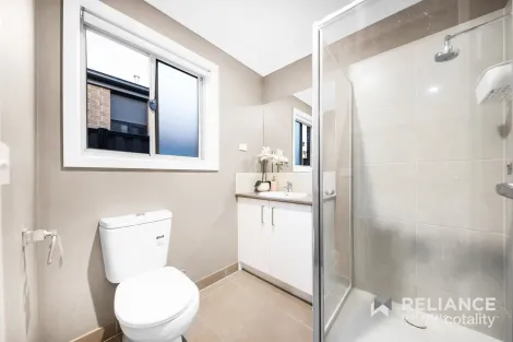 Property photo of 4 Gillian Place Point Cook VIC 3030