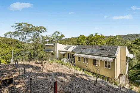 Property photo of 947 Upper Brookfield Road Upper Brookfield QLD 4069