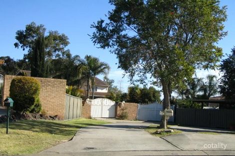 16 Benaud Ct, St Clair, NSW 2759