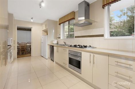 Property photo of 32 Mangana Drive Mulgrave VIC 3170