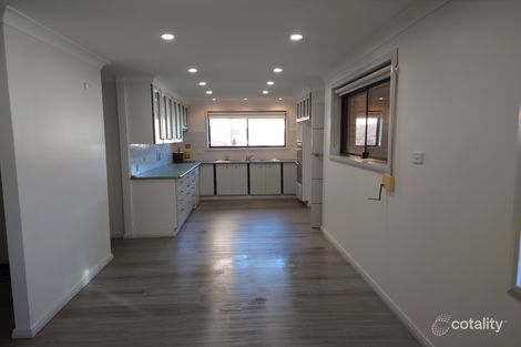 Property photo of 83 Thirroul Road Kanahooka NSW 2530