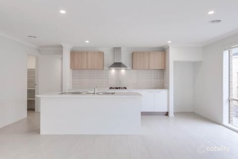 Property photo of 19 Highbury Road Clyde North VIC 3978