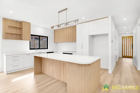 Property photo of 65 Metroon Drive Weir Views VIC 3338