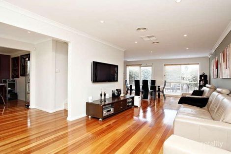 Property photo of 1/47 Jade Way Hillside VIC 3037