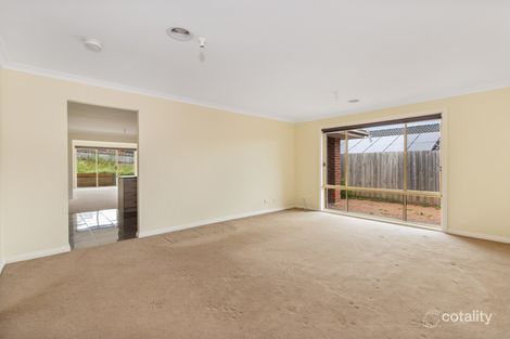 Property photo of 24 Buscombe Crescent Drouin VIC 3818