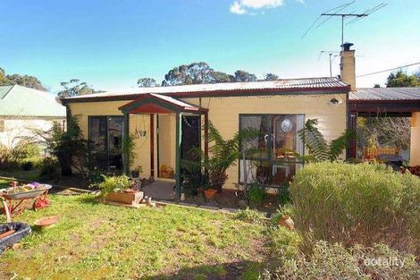 6 Legg Rd, Emerald, VIC 3782