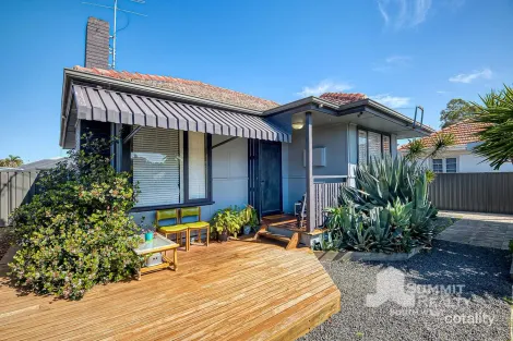 4 Ausden St, Carey Park, WA 6230