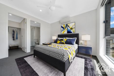 Property photo of 3 Windmill Place Belivah QLD 4207