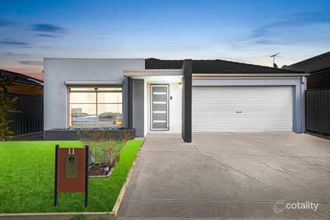 11 Field St, Manor Lakes, VIC 3024