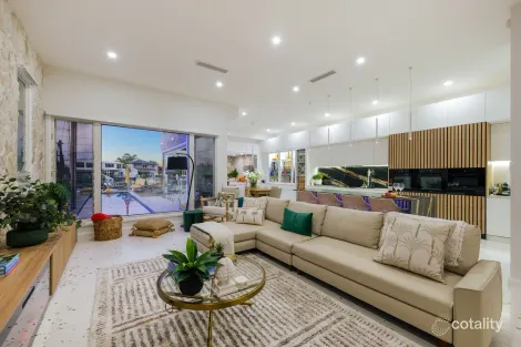 Property photo of 15 Caravel Court Cleveland QLD 4163