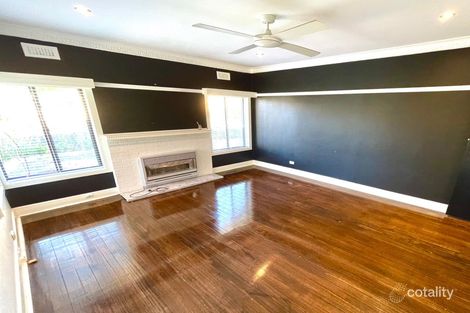 Property photo of 15 Williamson Street Drouin VIC 3818