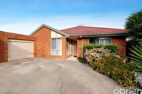 11/4 Tyson Way, Sydenham, VIC 3037