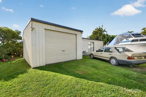 Property photo of 14 Arwon Close Point Vernon QLD 4655