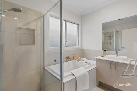 Property photo of 7 Delaway Street Chambers Flat QLD 4133