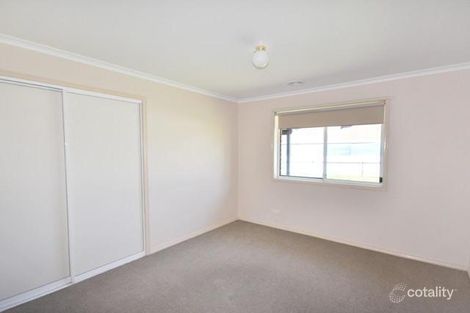 Property photo of 85 Balleroo Crescent Glenfield Park NSW 2650