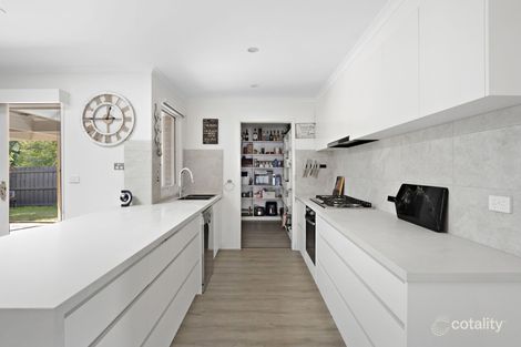 Property photo of 5 Allington Place Langwarrin VIC 3910