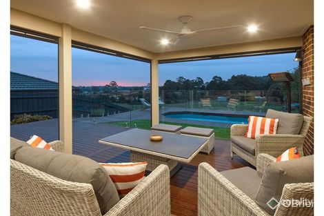 Property photo of 34 Kensington Square Drouin VIC 3818